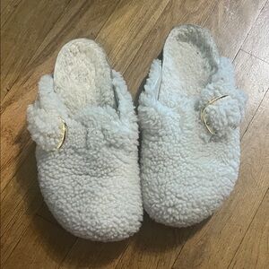 Cozy White Fleece Slippers Birkenstocks Boston